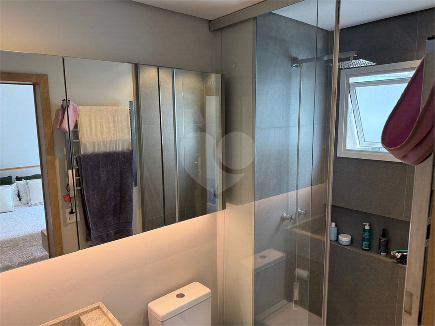 Apartamento à venda com 2 quartos, sendo 1 suíte,  em Vila Mogilar, Mogi das Cruzes, SP