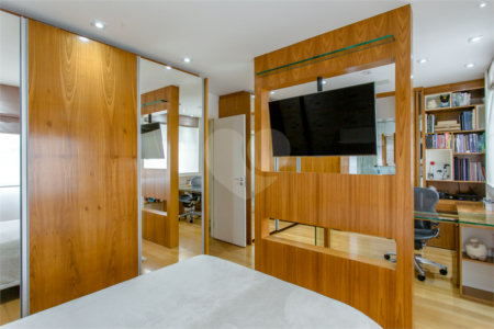 Apartamento à venda com 4 suítes em Vila Suzana, São Paulo, SP