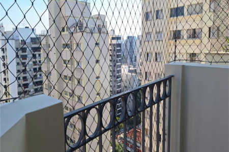 Apartamento à venda com 3 quartos, sendo 1 suíte, em Indianópolis, São Paulo, SP