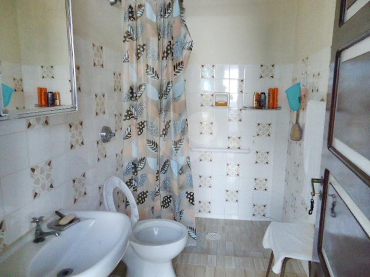 Casa Térrea à venda com 4 quartos, sendo 1 suíte,  em Jardim Peri, São Paulo, SP