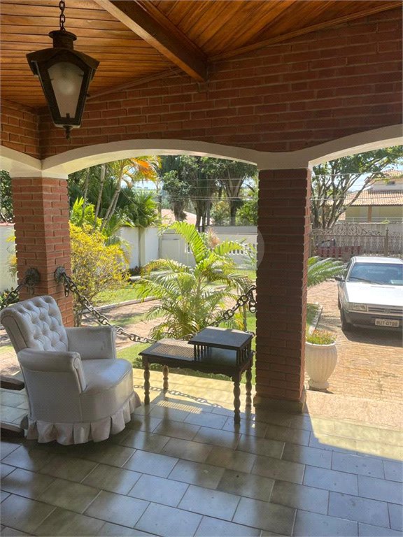 Casa à venda ou para alugar com 5 quartos, sendo 1 suíte, no condomínio Zuleika Jabour, Salto - SP