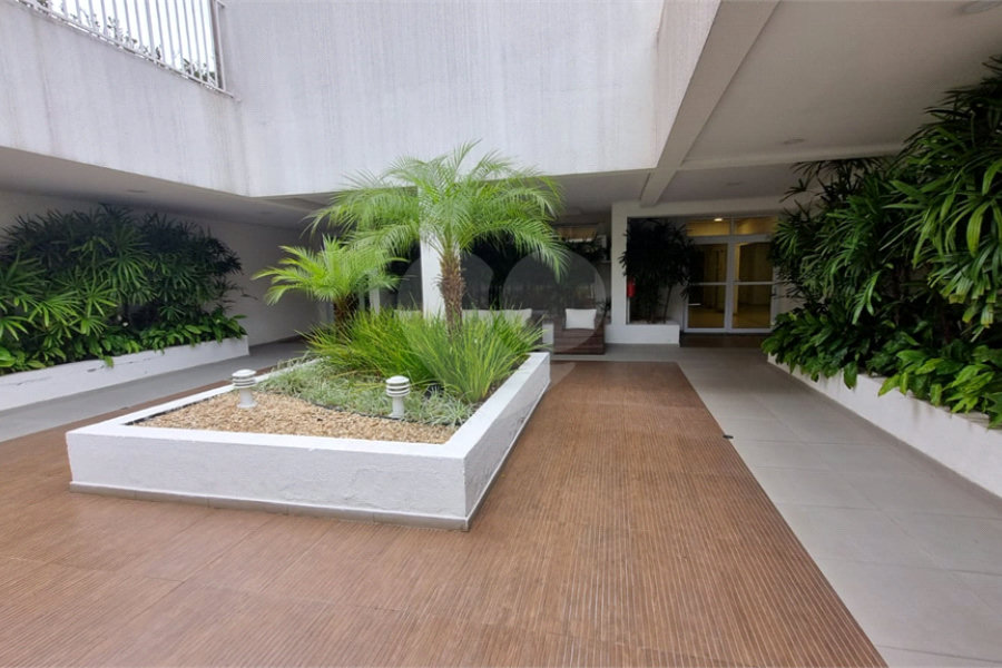 Apartamento à venda com 3 quartos, sendo 1 suíte,  em Chácara São João, São Paulo, SP
