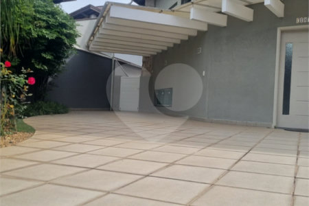 Sobrado à venda ou para alugar com 3 suítes em Villaggio Capríccio, Louveira, SP