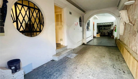 Casa à venda com 12 quartos em Vila Mariana, São Paulo, SP