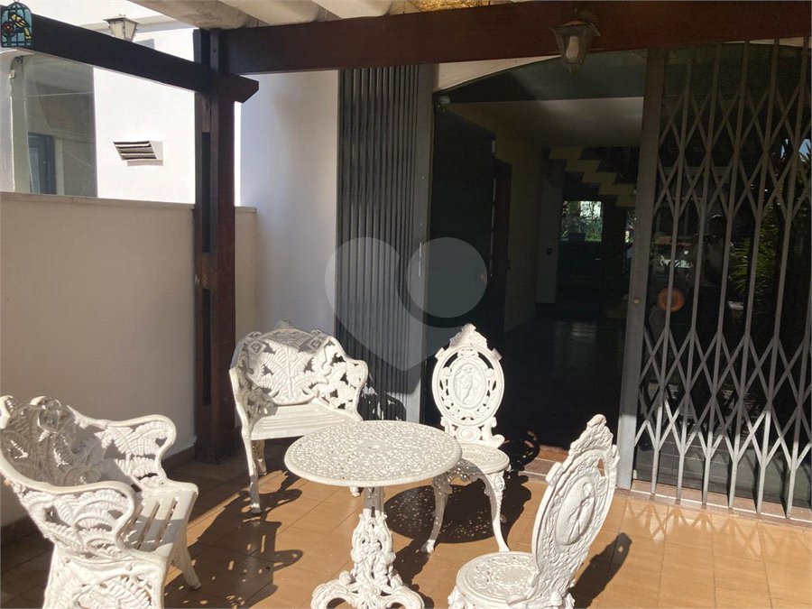 Sobrado para alugar com 4 quartos, sendo 2 suítes, em Alto da Boa Vista, São Paulo, SP