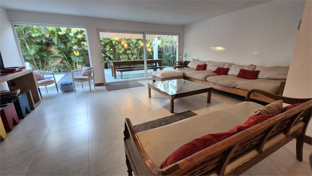 Casa em condomínio à venda com 4 suítes no Centro (mangue), Armação dos Búzios, RJ