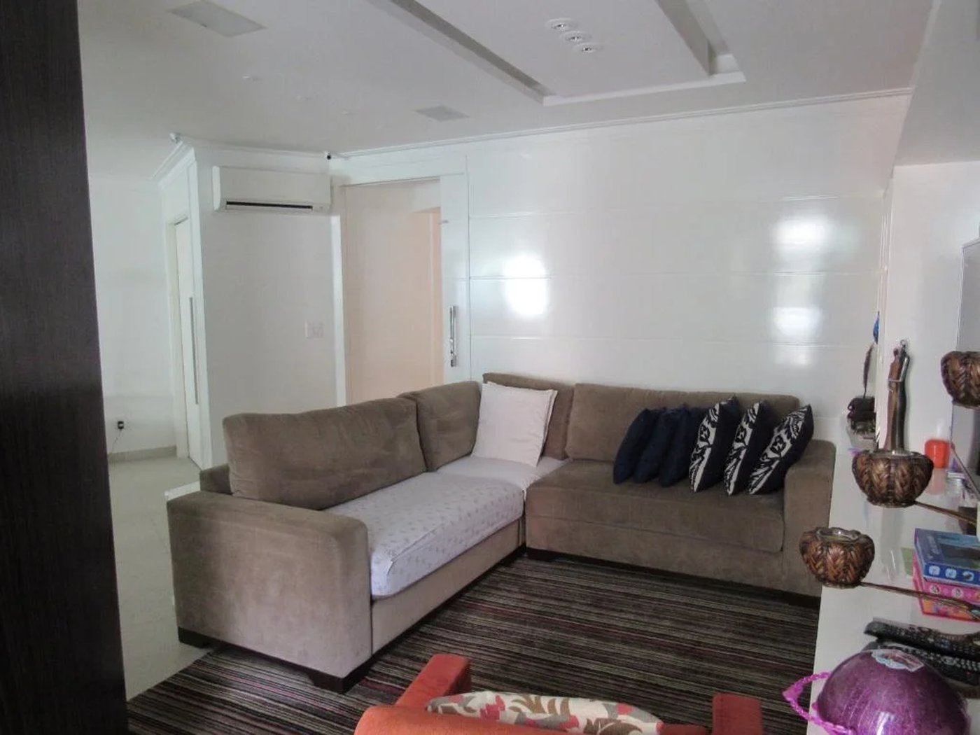 Apartamento à venda com 3 suítes em Real Parque, São Paulo, SP