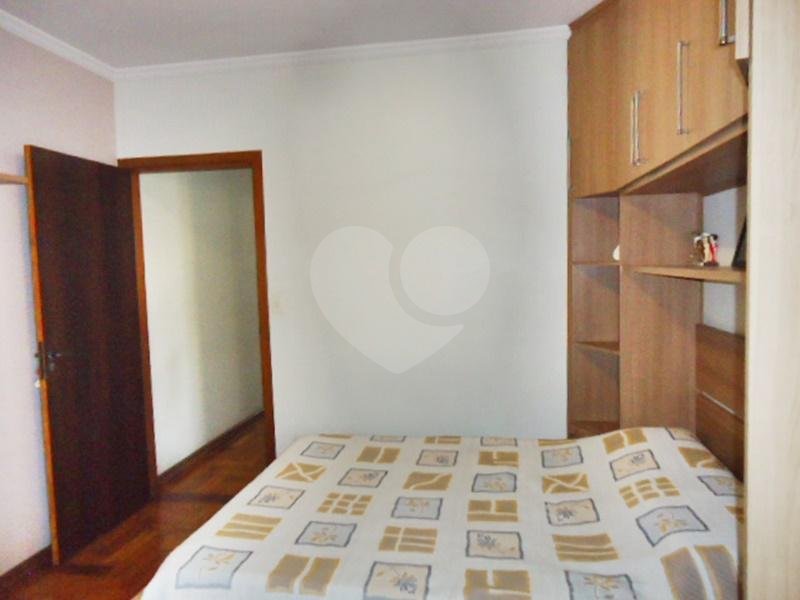Sobrado à venda com 3 quartos, sendo 1 suíte, em Vila Constança, São Paulo, SP