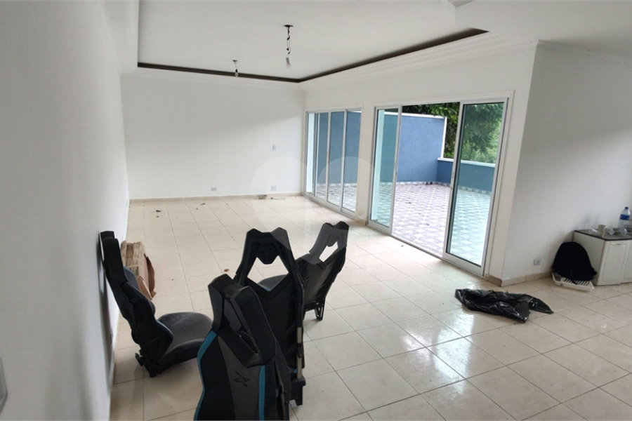 Casa à venda com 3 quartos, sendo 2 suítes,  em Serra da Cantareira, Mairiporã, SP