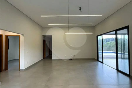 Casa à venda com 3 quartos, sendo 2 suítes, no condomínio Terra Caxambu, Jundiaí - SP