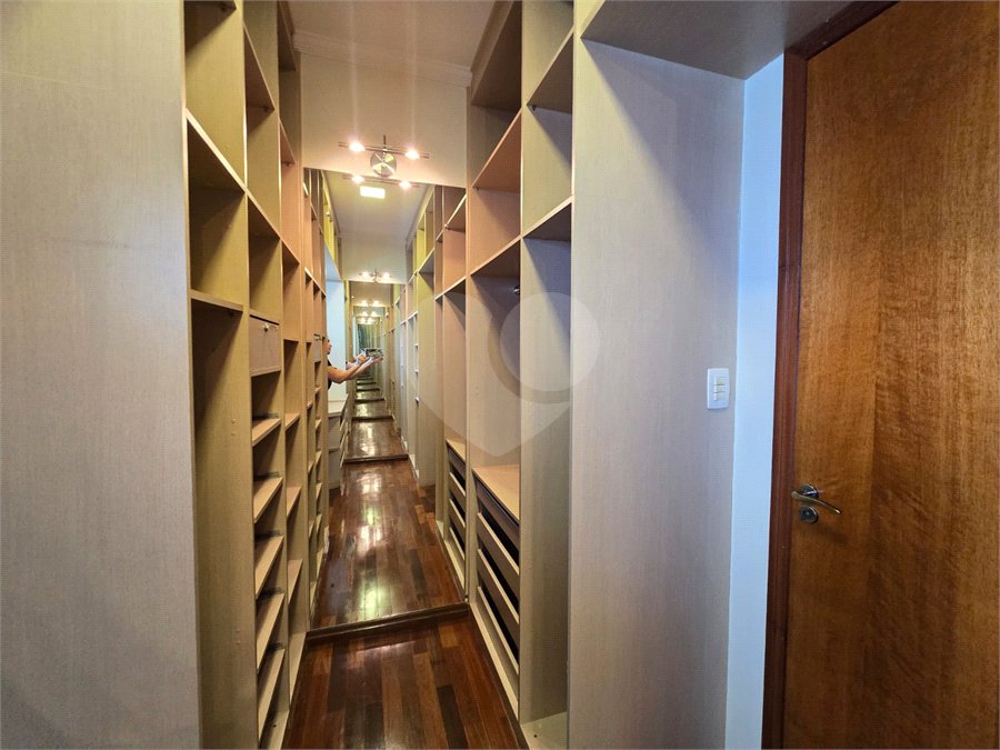 Casa para alugar com 4 quartos, sendo 3 suítes,  no condomínio Village Saint Claire, Sorocaba - SP