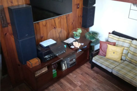Sobrado à venda com 3 quartos, sendo 1 suíte,  em Vila Caputera, Mogi das Cruzes, SP