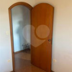 Sobrado à venda com 3 quartos, sendo 1 suíte,  em Jardim Selma Helena, Poá, SP