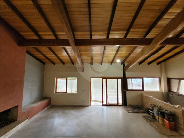 Casa à venda com 3 suítes em Serra da Cantareira, Mairiporã, SP