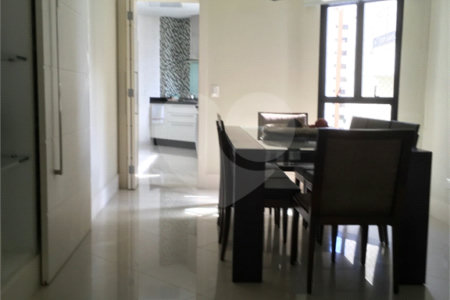 Apartamento à venda com 3 suítes em Vila Gomes Cardim, São Paulo, SP