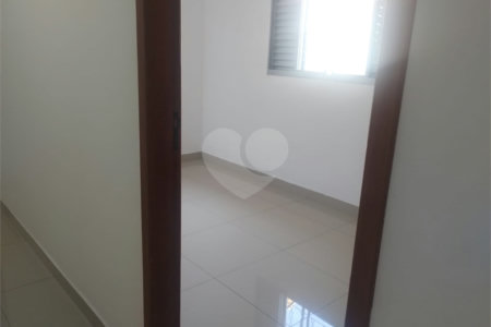 Casa à venda com 3 quartos, sendo 1 suíte, em Parque Industrial, São José dos Campos, SP