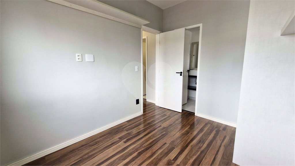 Apartamento à venda ou para alugar com 2 quartos, sendo 1 suíte,  em Lapa, São Paulo, SP