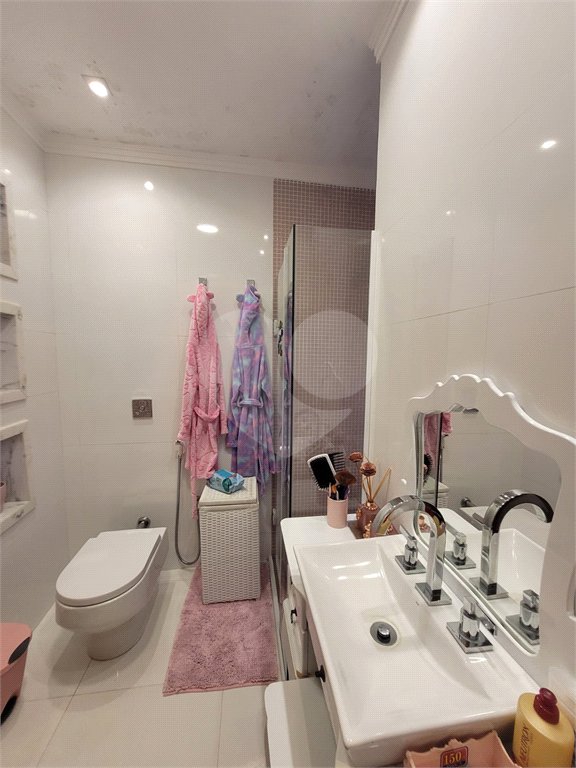 Casa à venda com 3 suítes no condomínio Parque Petrópolis 4 Secção, Mairiporã - SP