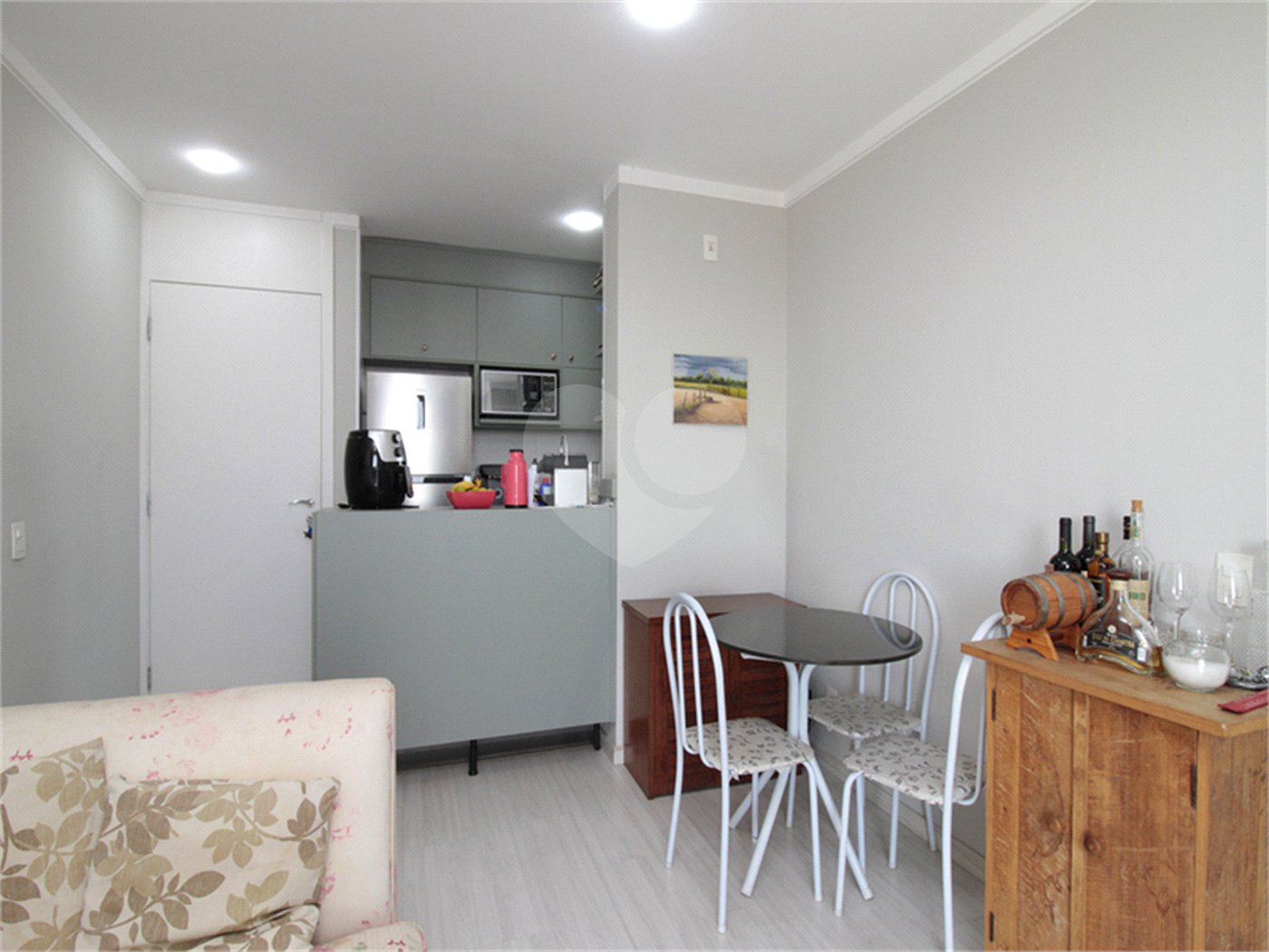 Apartamento à venda com 3 quartos, sendo 1 suíte,  em Jardim Brasil (zona Norte), São Paulo, SP