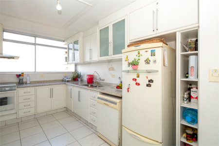 Apartamento à venda com 3 quartos, sendo 2 suítes,  em Alto da Boa Vista, São Paulo, SP
