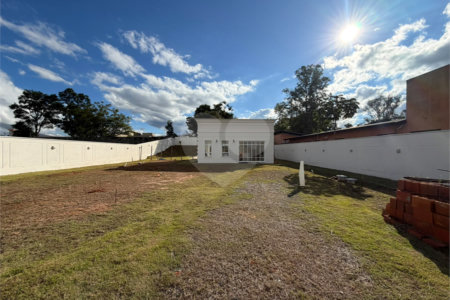 Casa à venda com 1 quarto no condomínio Village Saint Charbel, Araçoiaba da Serra - SP