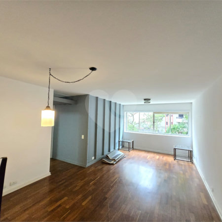 Apartamento à venda com 3 quartos, sendo 1 suíte, em Indianópolis, São Paulo, SP