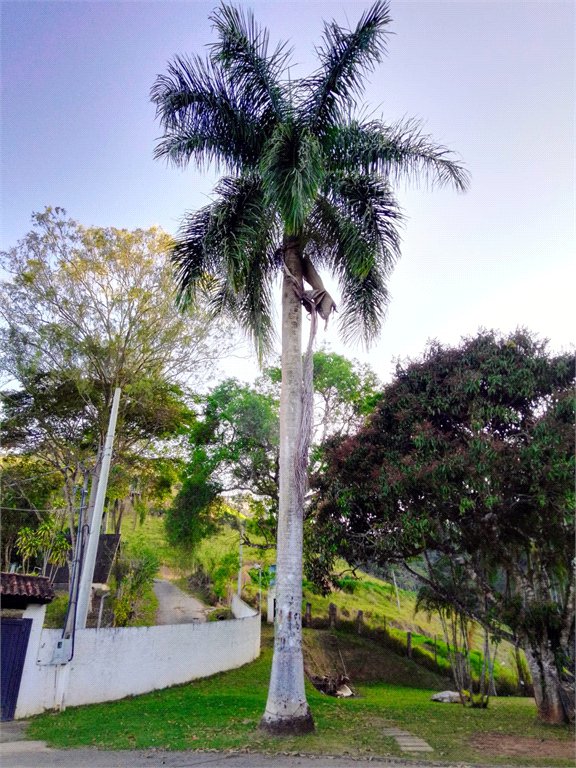 Chácara à venda com 1 suíte em Chácaras Vista Alegre, Arujá, SP