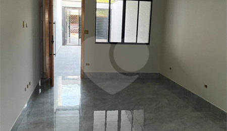 Sobrado à venda com 3 quartos, sendo 1 suíte, em Jardim Maristela, São Paulo, SP