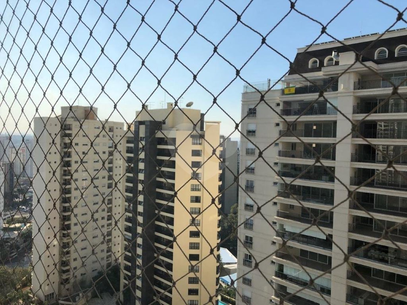 Apartamento à venda com 3 suítes em Vila Suzana, São Paulo, SP