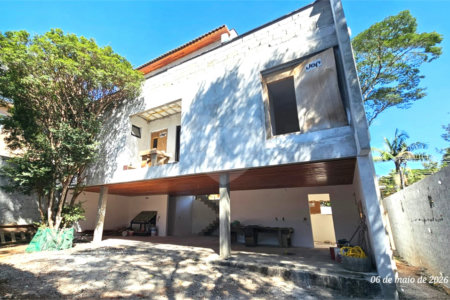 Casa à venda com 4 suítes em Alto da Boa Vista, São Paulo, SP