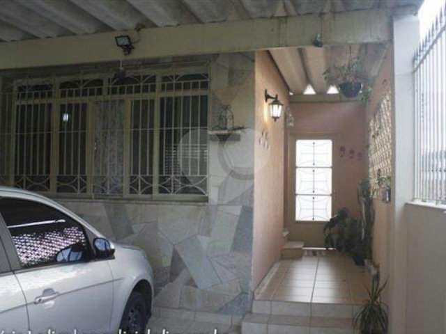 Sobrado à venda com 3 quartos em Jardim Virginia Bianca, São Paulo, SP