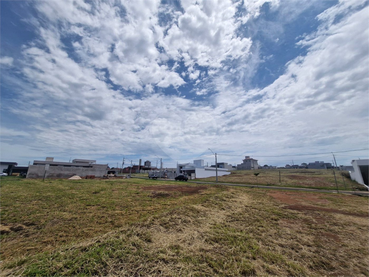 Terreno à Venda no Condomínio Monte das Araucárias