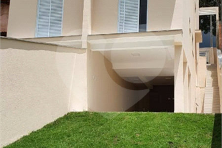Casa à venda com 3 quartos, sendo 1 suíte, em Vila Santa Rosália, São Roque, SP