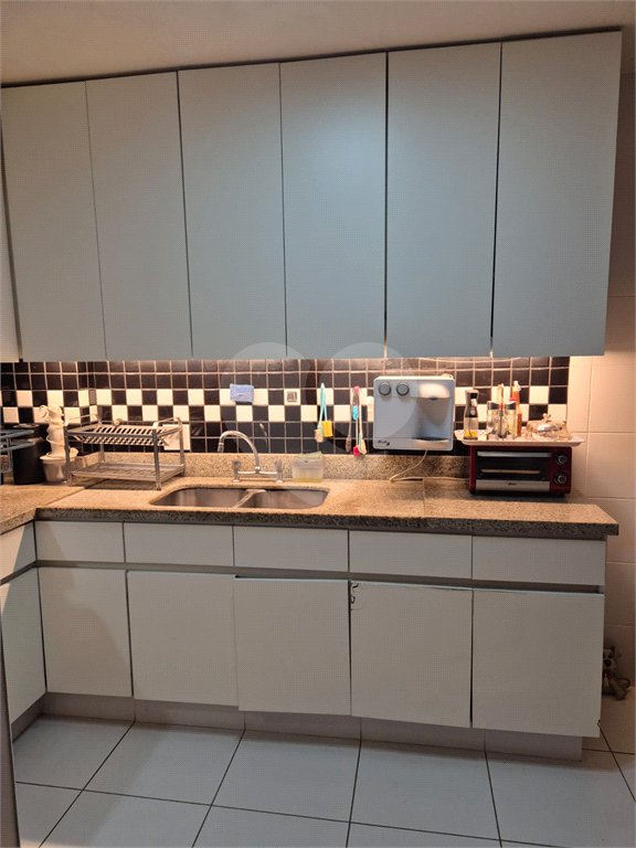 Apartamento à venda com 2 quartos, sendo 1 suíte,  em Copacabana, Rio de Janeiro, RJ