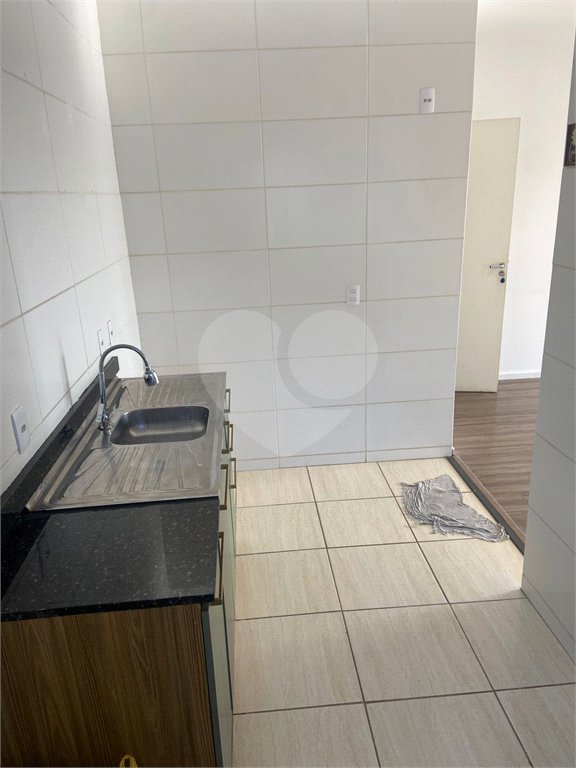 Apartamento à venda com 2 quartos, sendo 1 suíte, em Jardim Itamarati, Poá, SP