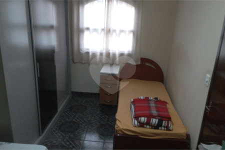 Sobrado à venda com 4 quartos em Vila Verde, São Paulo, SP