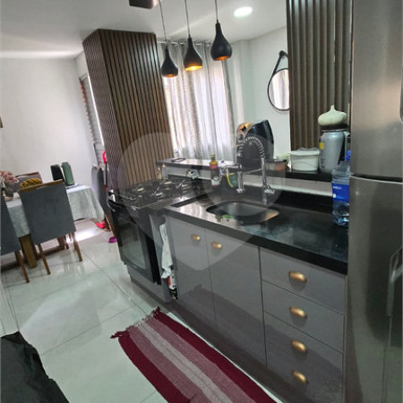 Apartamento com 48 m² localizado na Rua Conselheiro Crispiniano, 125