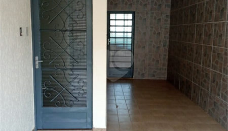 Casa à venda com 3 quartos no Centro, Porangaba, SP