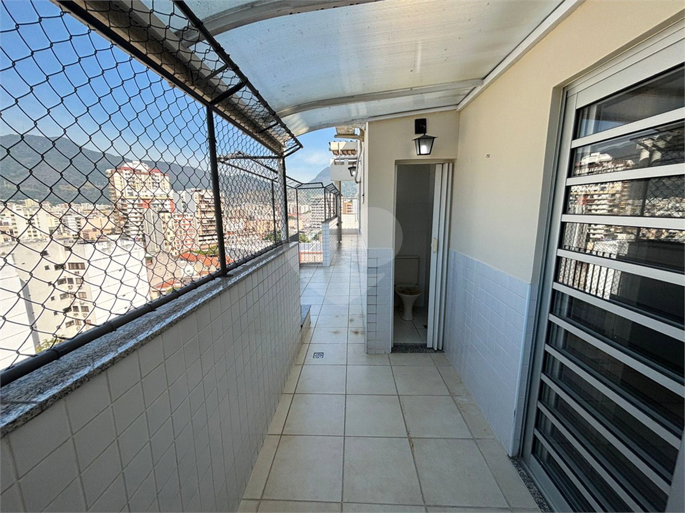 Cobertura à venda com 4 quartos, sendo 1 suíte, em Vila Isabel, Rio de Janeiro, RJ