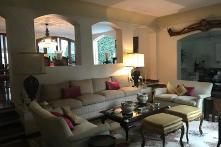 Casa à venda com 5 quartos, sendo 2 suítes, em Jardim Everest, São Paulo, SP