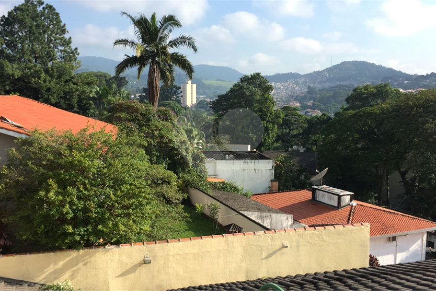 Sobrado à venda com 4 suítes em Jardim Floresta, São Paulo, SP