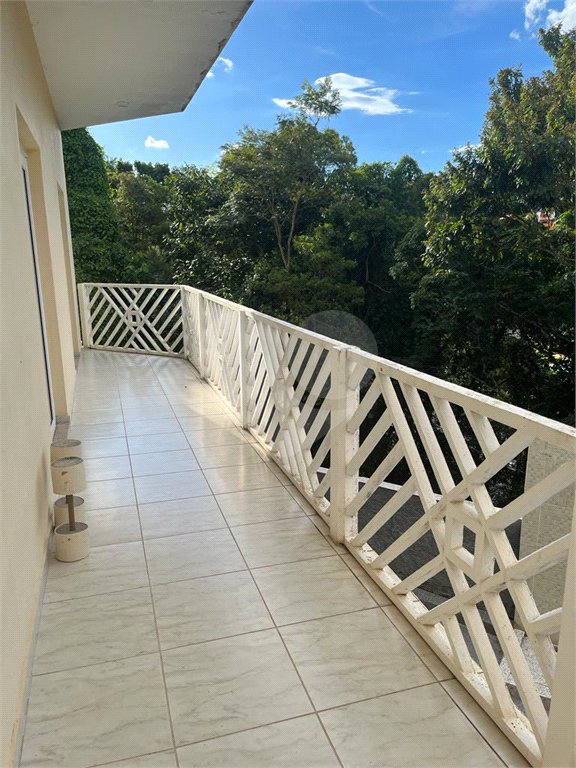 Casa à venda com 4 quartos, sendo 1 suíte, no condomínio Estancia da Serra / Residencial Nova Mairipora, Mairiporã - SP