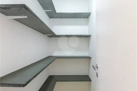 Apartamento à venda ou para alugar com 3 suítes em Real Parque, São Paulo, SP