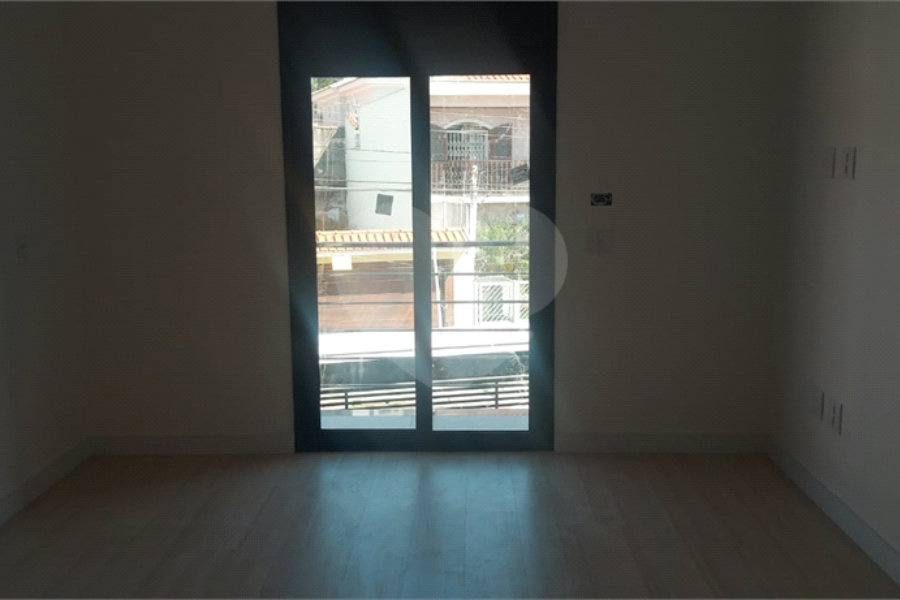 Sobrado à venda com 3 suítes em Tremembé, São Paulo, SP