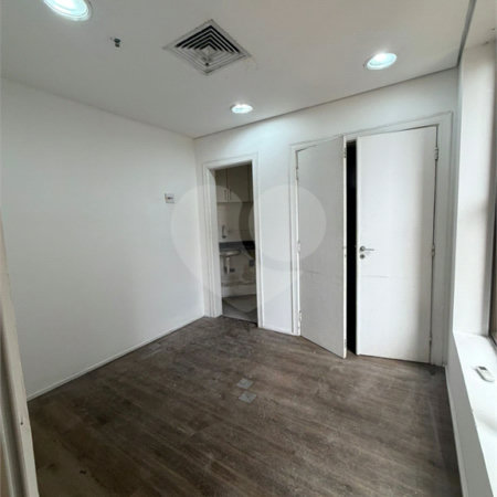 Sala à venda em Cidade Monções, São Paulo, SP