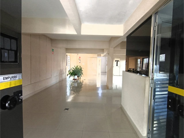 Apartamento à venda com 2 quartos em Chora Menino, São Paulo, SP
