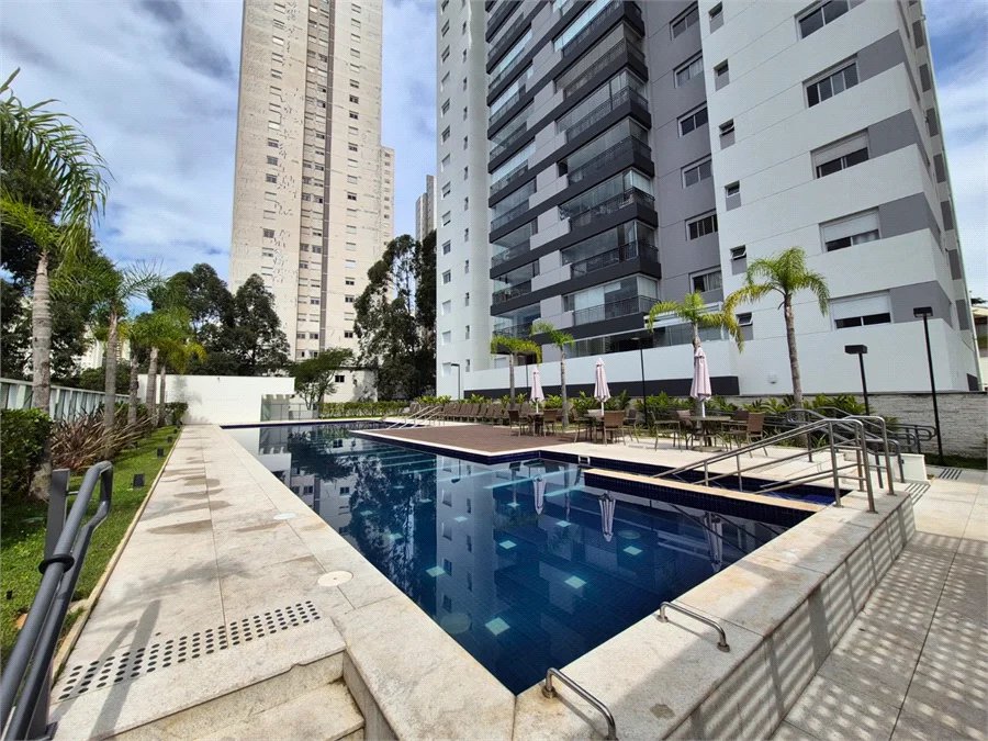 Apartamento à venda com 4 quartos, sendo 2 suítes,  em Jardim Vazani, São Paulo, SP