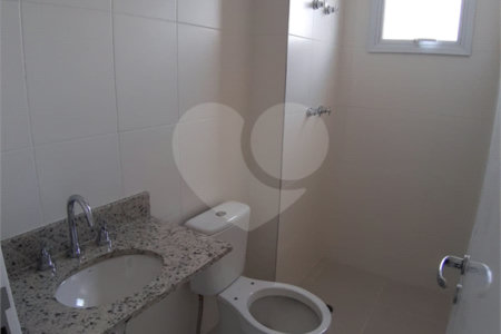 Apartamento à venda com 3 quartos, sendo 1 suíte, em Santo Antônio, São Caetano do Sul, SP