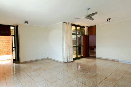 Casa à venda com 4 quartos, sendo 2 suítes, em Jardim Sumaré, Ribeirão Preto, SP