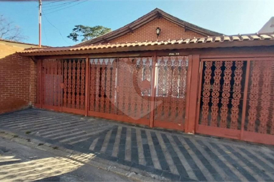 Casa à venda com 3 quartos, sendo 1 suíte, em Vila Scarpelli, Santo André, SP